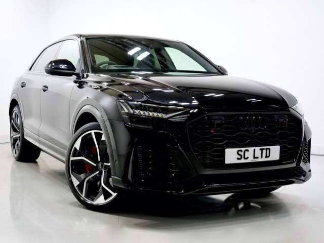 Audi RSQ8