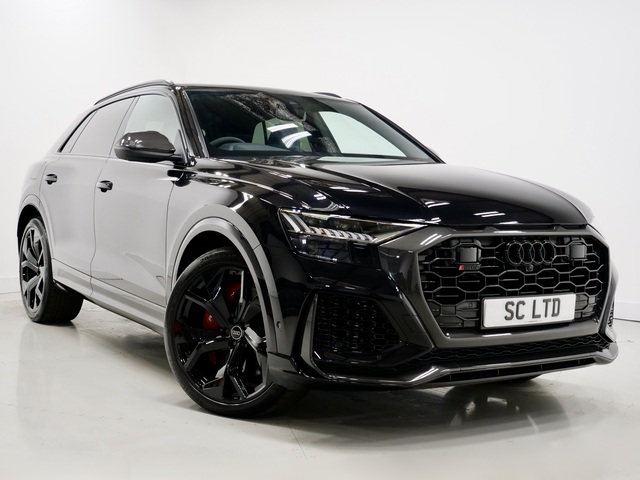 Audi RSQ8