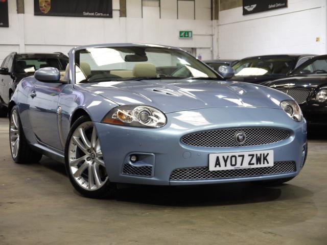 Jaguar XKR